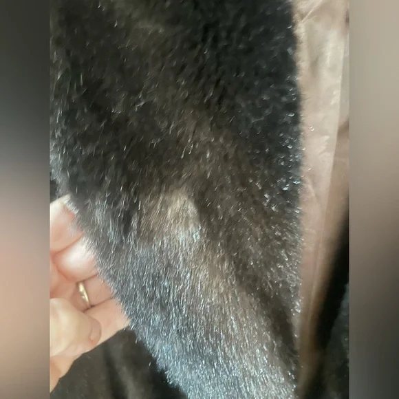 Gorgeous vintage Hillmoor faux fur coat. In excellent condition. - Picture 3 of 10